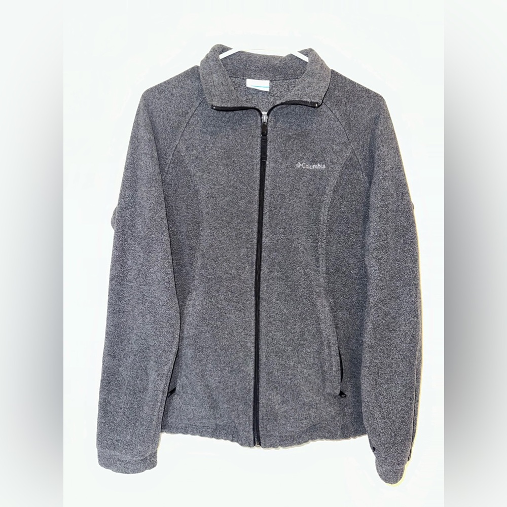 Columbia Woman’s Winter Gray Light Jacket